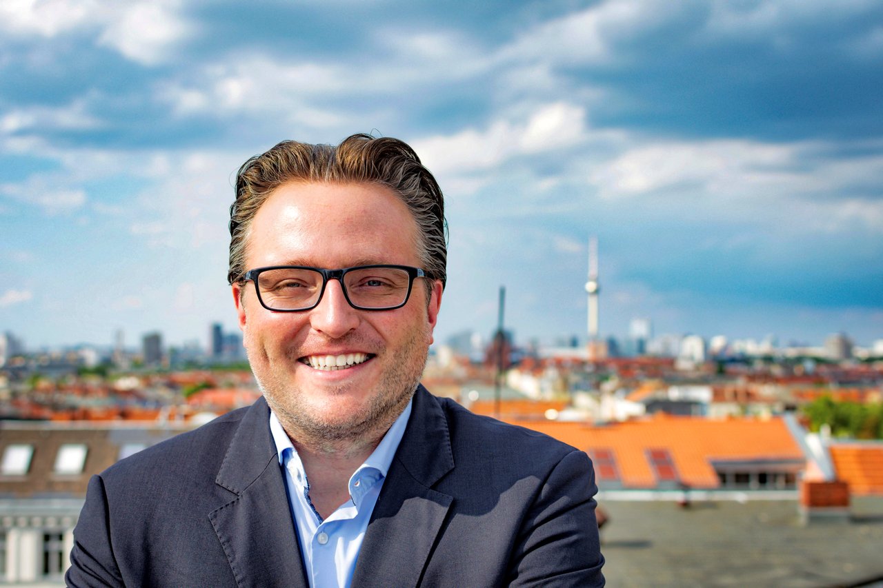 Initialen SP, Sebastian Pache