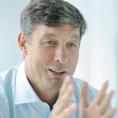 Dr. Wolfgang Hackenberg